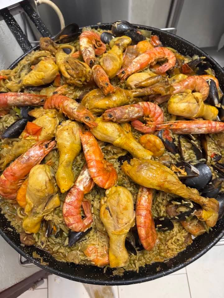 Paella Royal d'Henri Flangrants Délices traiteur à Allauch